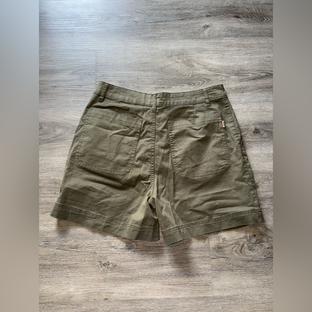TenTree | Green Shorts - Picture 2 of 2